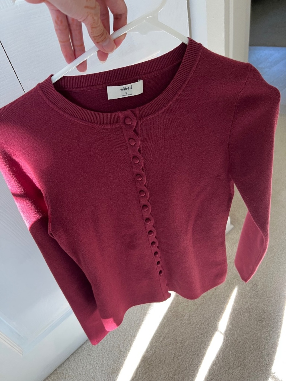 NWT Aritzia Wilfred Shelly Cardigan M Cordovan